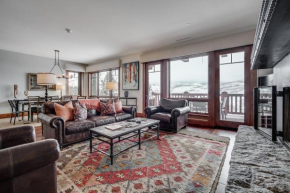 Luxury 3 BR Residence-Ski-in out in Bachelor Gulch condo